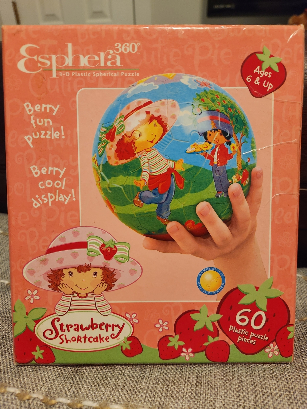 Strawberry Shortcake Esphera 3D Spherical Plastic Puzzle 60 Pieces w/ Stand, 6+